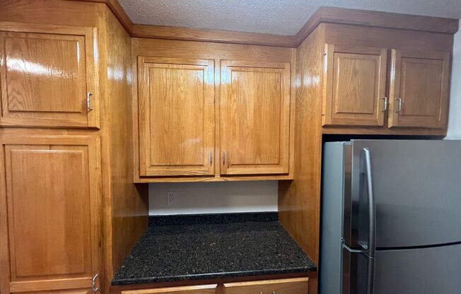 2 beds, 1 bath, 860 sqft, $1,895, Unit 2W