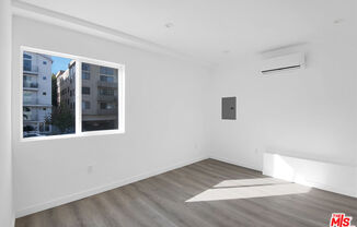 1610 S BEVERLY GLN BLVD