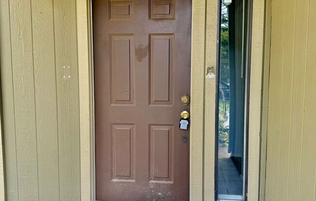 2 beds, 1.5 baths, 958 sqft, $2,000, Unit Condo