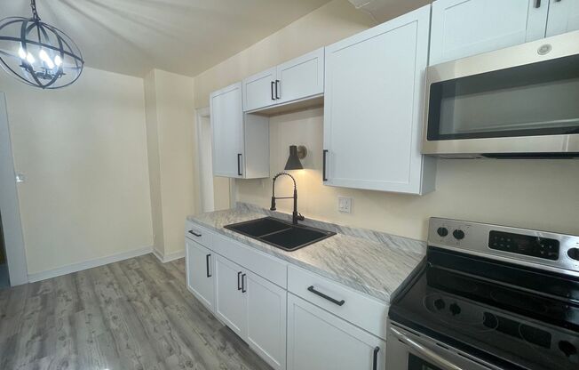 3231 W Michigan St