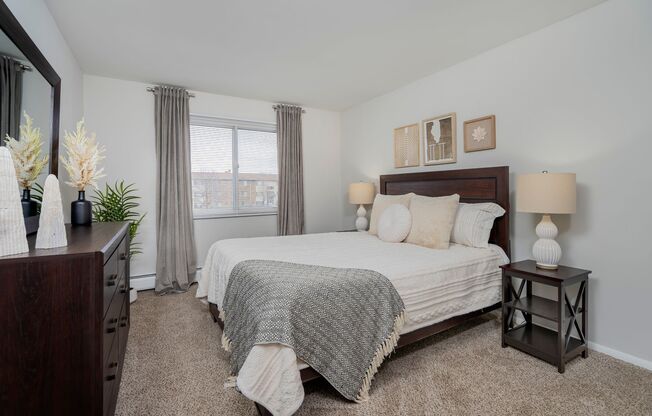 1 bed, 1 bath, 700 sqft, $1,475, Unit 751-307