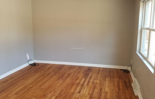 3-Bedroom home available in Verona over looking the Allegheny River