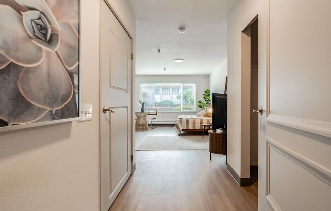 Studio, 1 bath, 313 sqft, $1,295, Unit 131