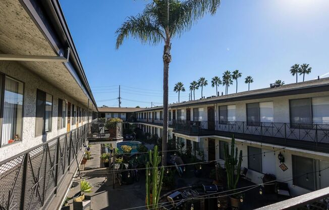 2 beds, 2 baths, $2,695, Unit 01