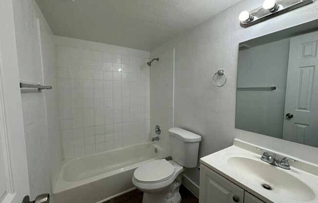 1 bed, 1 bath, 650 sqft, $1,695, Unit 2300-107