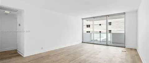 1200 West Ave