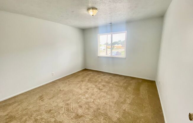 2 beds, 1 bath, 900 sqft, $1,195, Unit #6