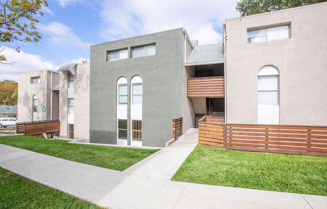 1 bed, 1 bath, 725 sqft, $1,099, Unit D307