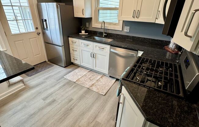 3 beds, 1 bath, $2,399