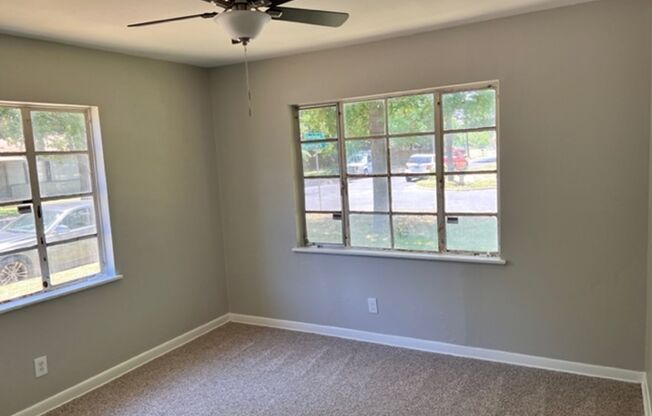 3 beds, 1 bath, $2,000