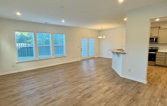 Brand New 3BR/2BA Townhome in Pringle Towns