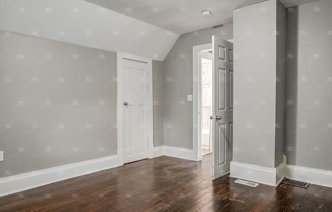 Charming 2 BR 2 BA House in Historic Northeast