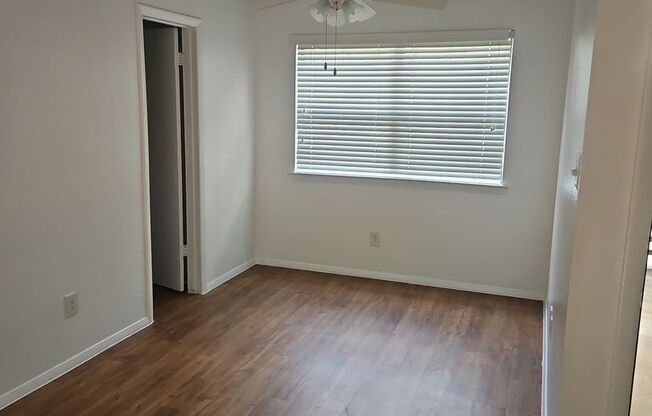 Studio, 1 bath, 393 sqft, $867, Unit 109