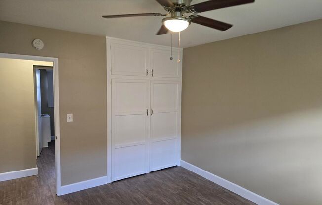 LAST 1 Bedroom/ 1 Bathroom Apartment Available!