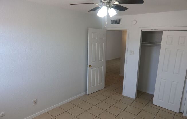 2 beds, 1 bath, $1,150