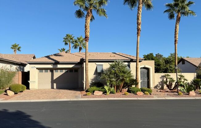 Beautiful Single-Story w/ Pool&Spa in Heart of Summerlin!