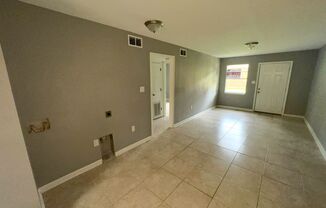 2 beds, 1 bath, 1,000 sqft, $800, Unit B