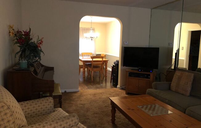Cozy Three-Bedroom West Hills Townhome w/ Parking Pad!