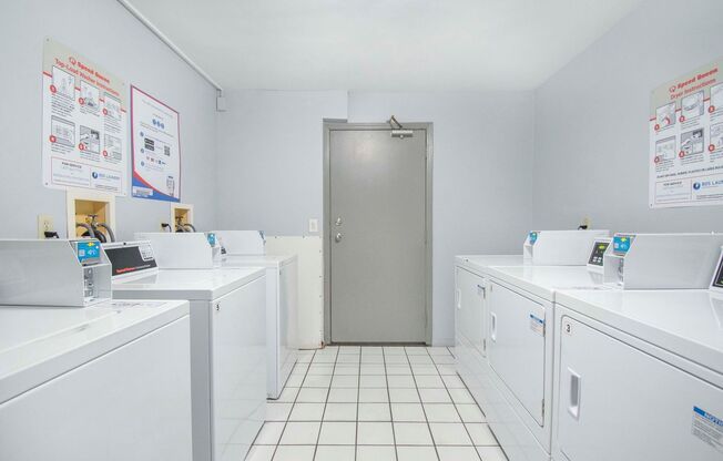 1 bed, 1 bath, 700 sqft, $1,135, Unit 301