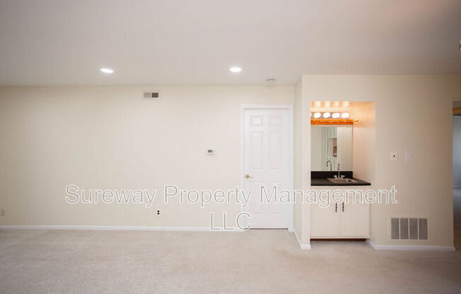 528 B WILLOW TPKE