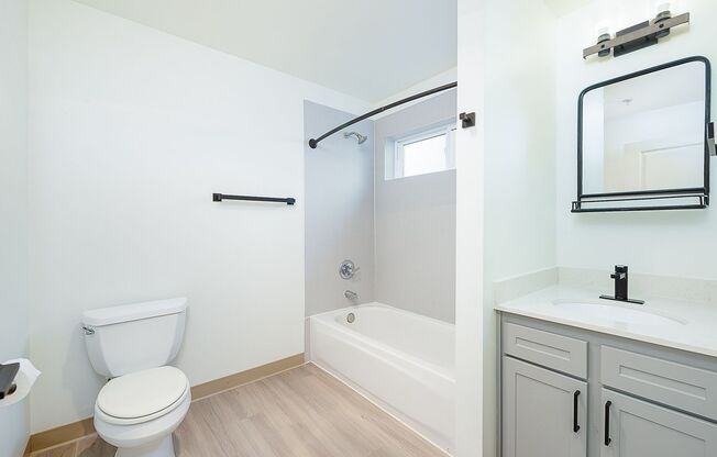 2 beds, 2 baths, 815 sqft, $2,350, Unit 2-101