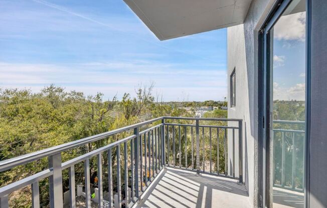 2 beds, 2 baths, 960 sqft, $2,861, Unit 211