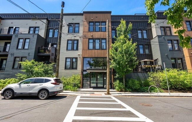 2 beds, 2 baths, 1,128 sqft, $3,500, Unit 203