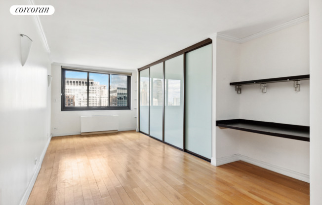 347 W 57 ST