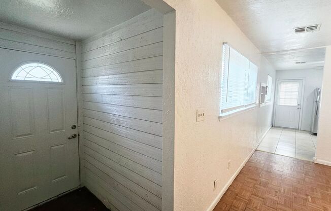 Updated 3 Bed with Large Bonus Room