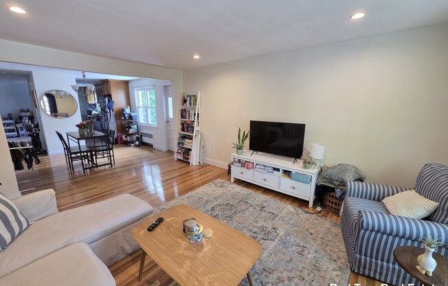 14 Louise Rd.