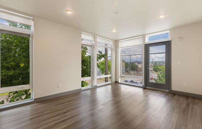 Studio, 1 bath, 401 sqft, $1,495, Unit 207