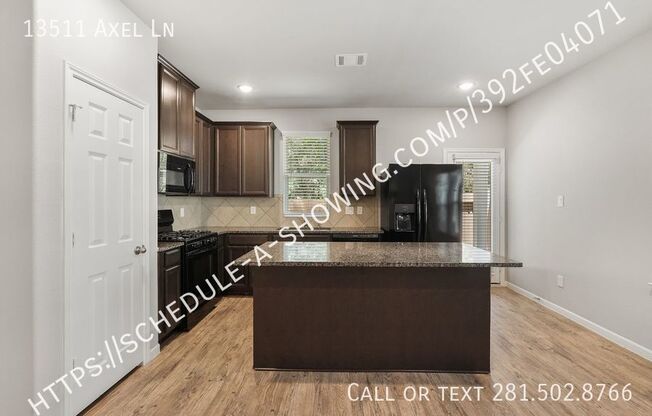 13511 AXEL LN