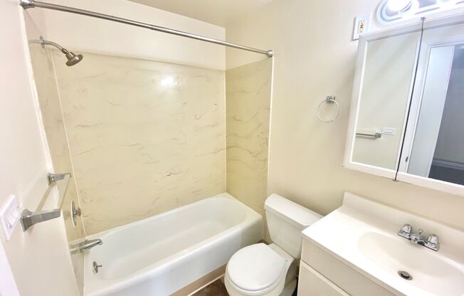 1 bed, 1 bath, 475 sqft, $1,395, Unit 105