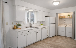 5008 5010 W CANAL DR