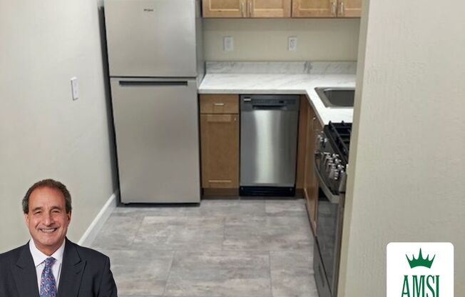 Newly Remodeled Studio in Alamo Square. All New Appliances**Hardwood**Laundry**Open Sat/Sun 12-1 PM**