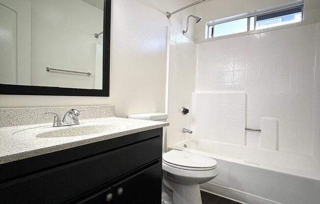 Studio, 1 bath, 455 sqft, $1,885, Unit 53-105