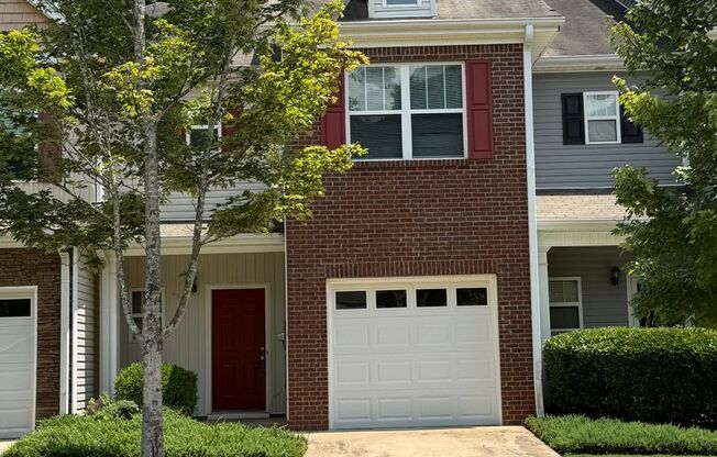 Welcome to this charming 3 bedroom, 2.5 bathroom townhome in Acworth, GA.