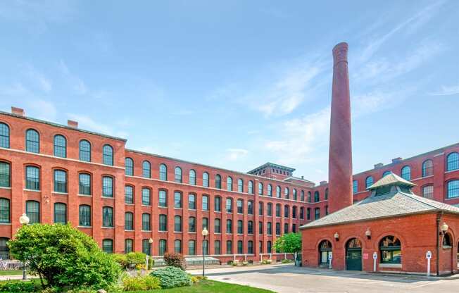 Exterior View of Main Entrance at Royal Worcester Apartments, Worcester