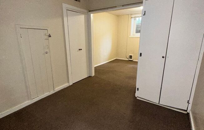 Studio, 1 bath, $1,250, Unit 7