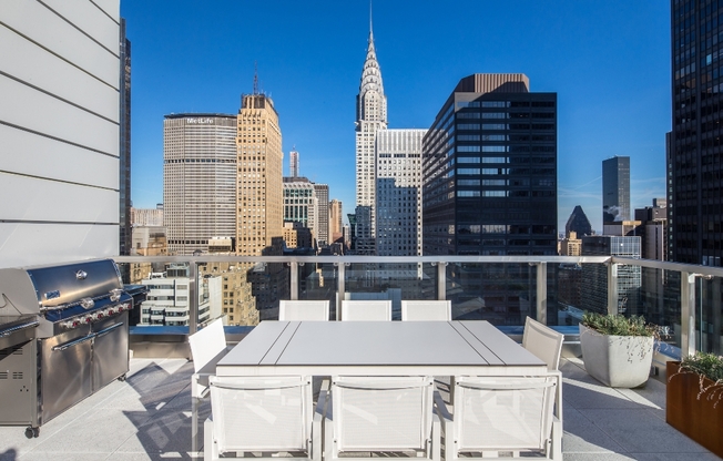 325 Lexington Ave