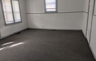 2 beds, 1 bath, $1,250