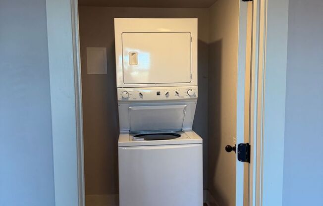 1 bed, 1 bath, 560 sqft, $1,375, Unit 307