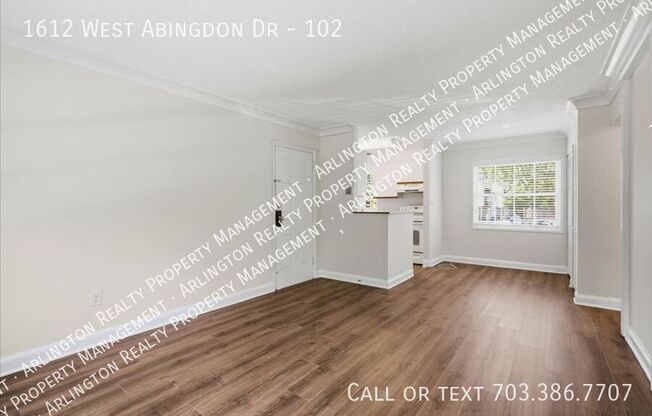 1612 W ABINGDON DR