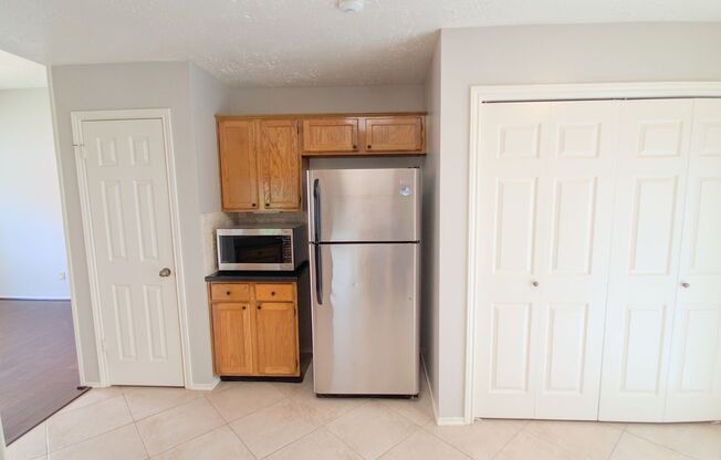 3 beds, 2 baths, $2,045