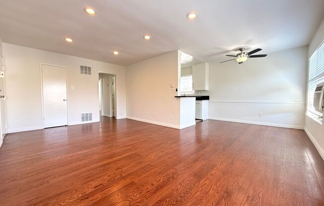 Spacious 1 Bedroom in West Hollywood!