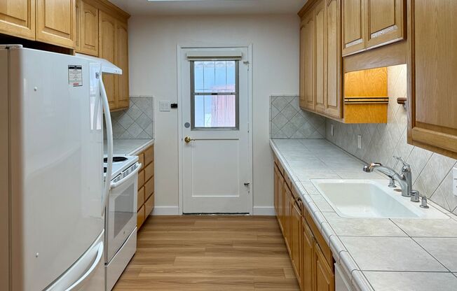 Bright and Spacious 4 Bedroom, 2 Bath Single Family House in Willow Glen