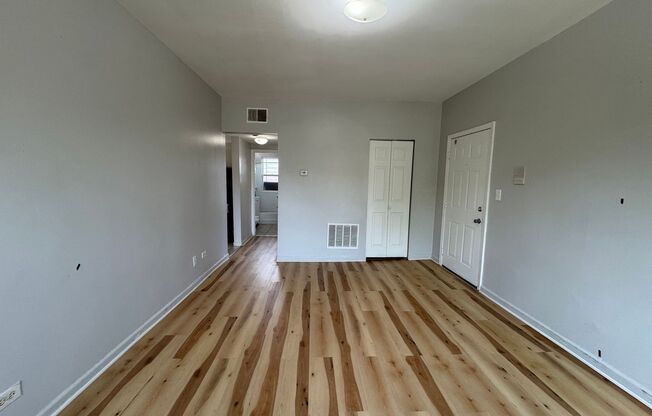 1056 Hamlin