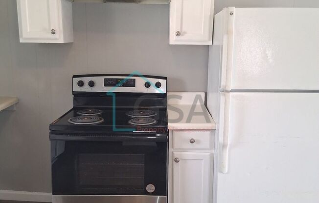 2 beds, 1 bath, 878 sqft, $1,000, Unit 222 Earl Street-1