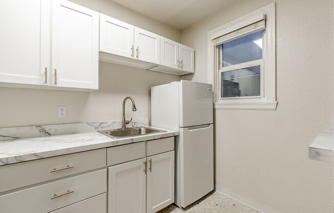 Studio, 1 bath, 399 sqft, $1,399, Unit 103