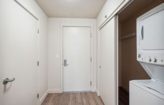 Studio, 1 bath, 519 sqft, $1,450